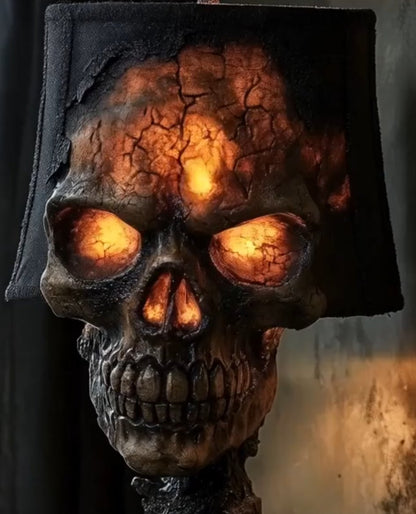 ⏰ Najniższa cena w historii ☠️ Lampa stołowa z motywem czaszki i płomieni